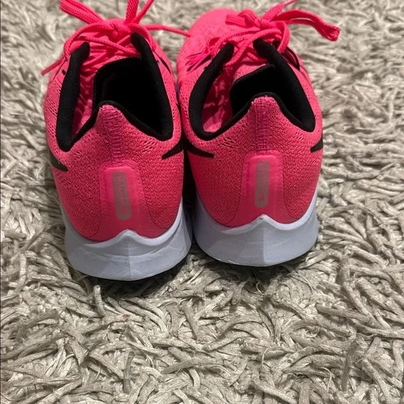 Nike Zoom Pegasus 36 Pink Sneakers - Picture 3 of 5